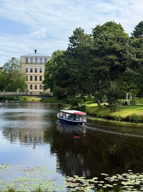 Riga: Private Boat Tour with Snacks and Drinks - What Is the Riga Private Boat Tour?