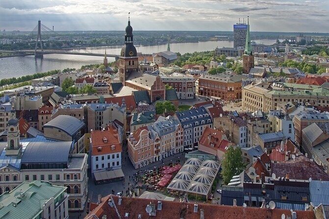Riga Private Guided Tour With A Professional Guide - Key Points