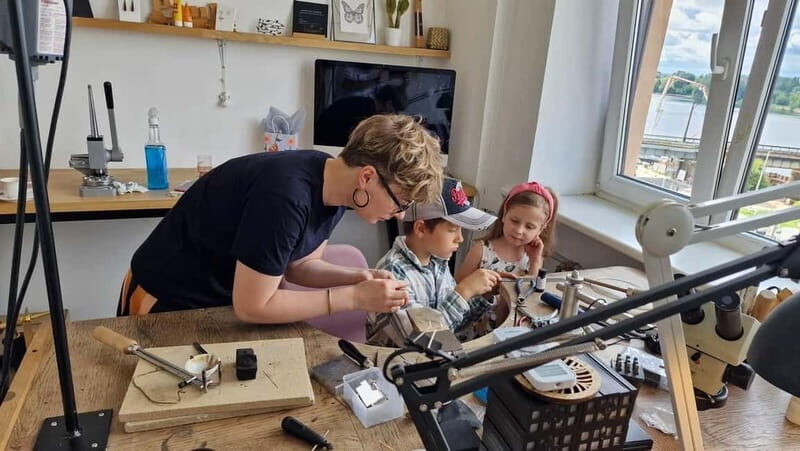 Riga: Private Jewelry Workshop with a View - FAQ