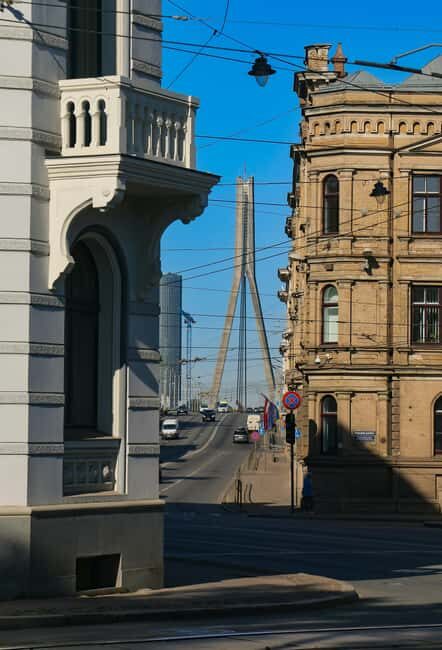 Riga: Soviet-Era City Tour in a Vintage Soviet Car - Key Points