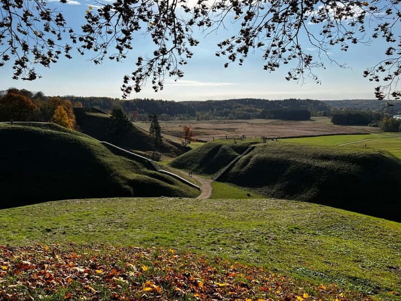 Riga-Vilnius:Rundale palace/Hill of Crosses/Medieval Kernave - What’s Included and What’s Not