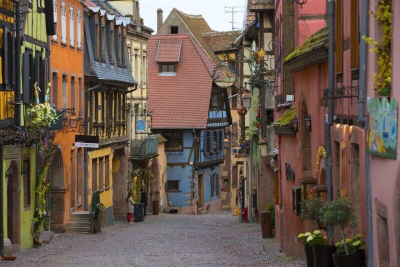 Riquewihr Private Walking Tour - Exploring Riquewihr: A Walk Through History and Beauty