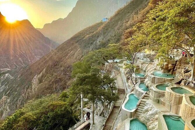 Rivers of Light Waterfalls and Paradise Tolantongo - What to Expect from the Tour