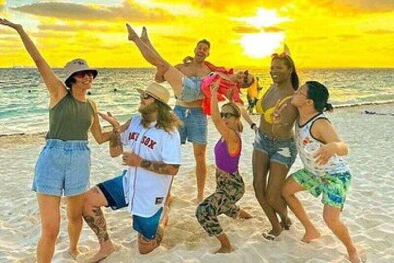 Riviera Maya: Isla Contoy and Isla Mujeres Full-Day Tour - Key Points