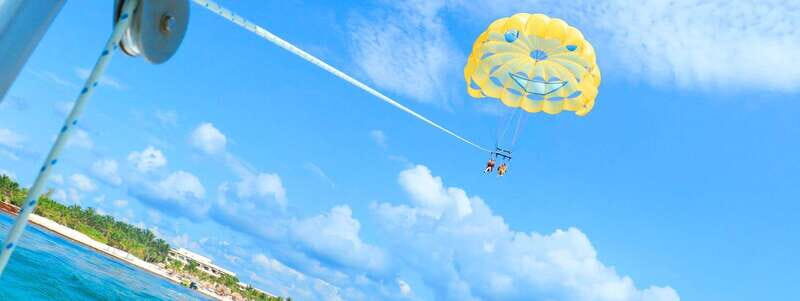 Riviera Maya: Parasailing Tour with Beach Club Access - Key Points