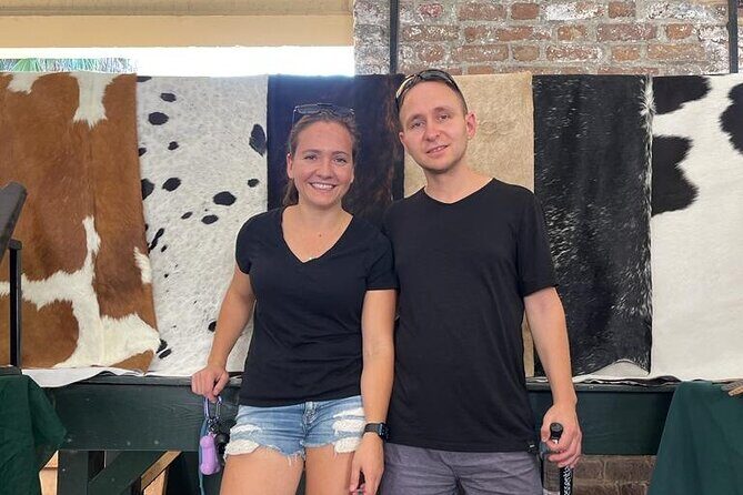 Roar in Aurora Scavenger Hunt - Exploring the Roar in Aurora Scavenger Hunt