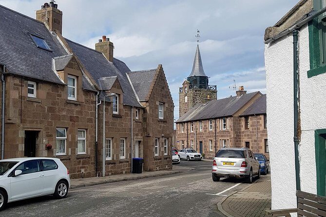 Robert Burns, the BBC and Mars Bars: A Self-Guided Audio Tour - Discover the Charm of Stonehaven with a Self-Guided Audio Tour