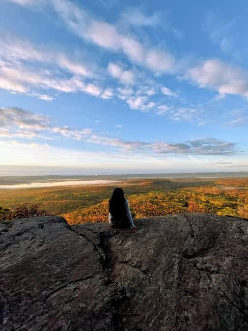 Robertson Cliffs: Where Falcons Fly Guided Hike - What to Expect from the Robertson Cliffs Guided Hike