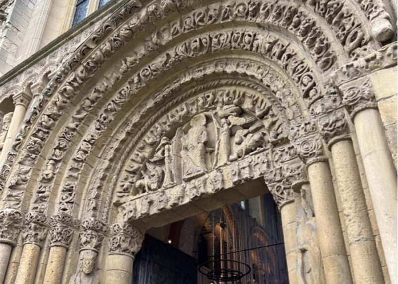 Rochester: Private 2hr Walking Tour with a Blue Badge Guide - Key Points