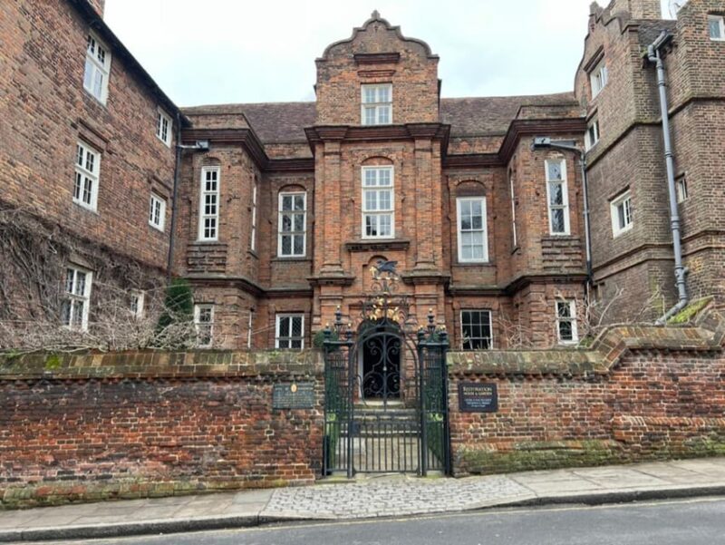 Rochester: Private 2hr Walking Tour with a Blue Badge Guide - Who Will Love This Tour?