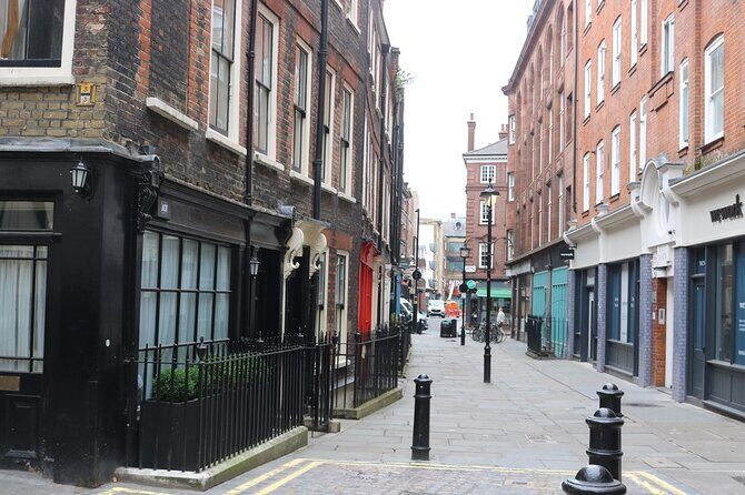 Rock & Roll London: Self-Guided Music Mystery Walk - The Experience: Pros and Cons