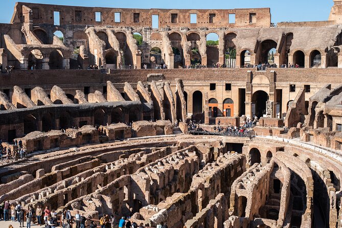 Roma: Colosseum, Forum, and Palatine Hill Local Guided Tour - Colosseum Stop: More Than Gladiators