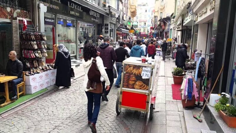 Roman Aqueduct, Sehzade Mosques &Women's Market - Neighborhood Market & Kurdish Cuisine