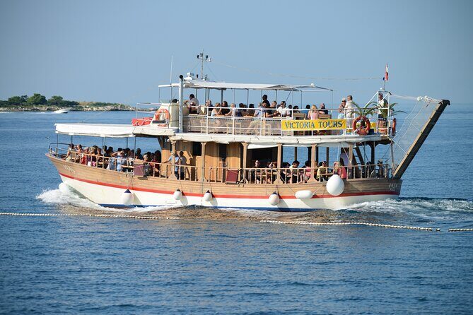 Romantic Boat Trip with Dolphin Watching - Key Points