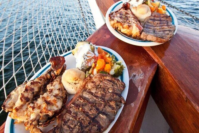 Romantic Dinner in the Spanish Galeon with Sax in Cancun. Lobster & Beef menu. - Key Points