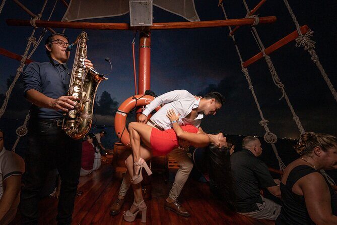 Romantic Dinner in the Spanish Galeon with Sax in Cancun. Lobster & Beef menu. - Who Is This Tour Best For?