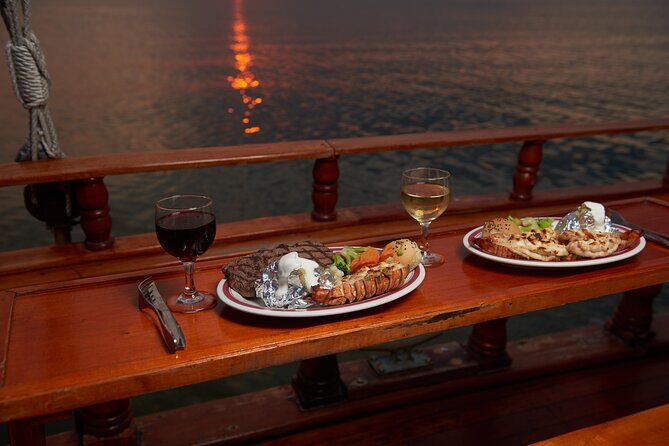 Romantic Dinner Touring the Nichupté Lagoon in Galeón - What to Expect: An In-Depth Look