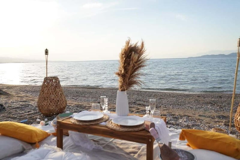 Romantic picnic in Corinth by the sea - Key Points