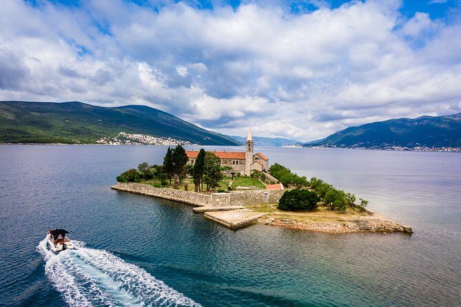 Romantic Sunset Tour in Boka Bay by Speedboat - Authentic Experiences and Reviews