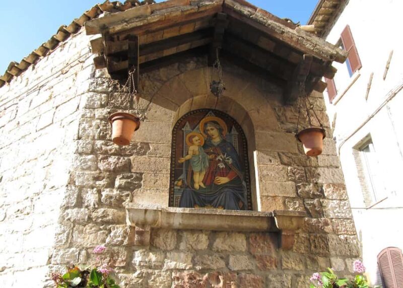 Rome After Dark: Ghosts & Medieval Backstreets Tour - Who This Tour Suits Best