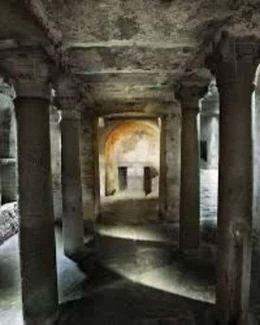 Rome: Appian Catacombs tour with transfere - Who Should Consider This Tour?