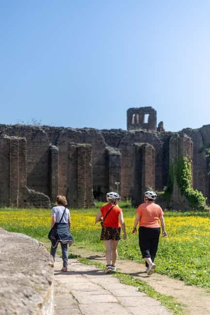 Rome: Appian Way & Aqueducts E-Bike Tour (Catacombs & Food) - Food tasting or aperitivo: the kind of break that makes the day feel complete