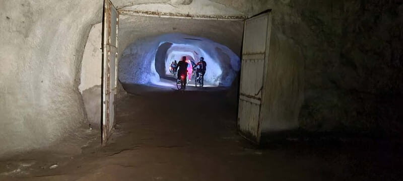Rome: Appian Way E-Bike tour & Ancient Underground Labyrinth - Practical Details and Group Experience