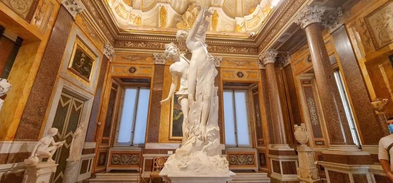Rome: Borghese Gallery Ticket + Audioguide or Guided Tour - How the audio guide works (QR code + headphones)