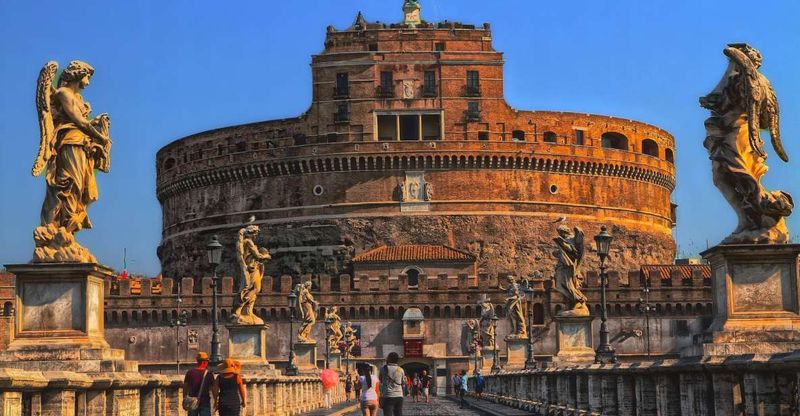 Rome: Castel Sant’Angelo Entry Ticket with Audio guide - Entering the Mausoleum: Hadrian’s Tomb and the Big Setup