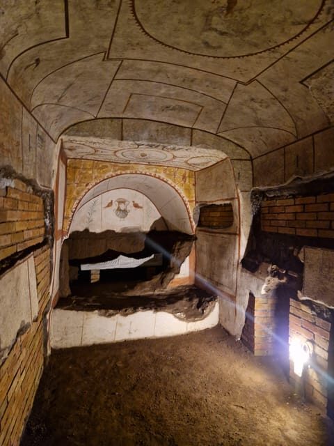 Rome: Catacombs Express ENGLISH Guided Tour - SKIP THE LINE - Who should consider this tour?