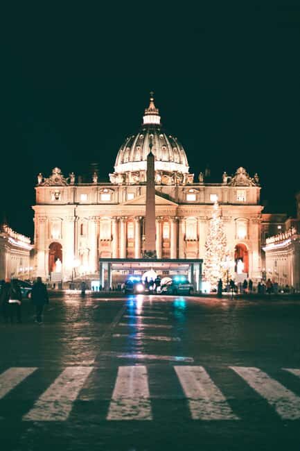 Rome: Christmas Market and Nativity Scene Guided Tour - How the Experience Feels in Practice