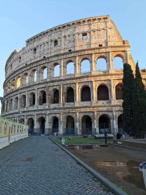 Rome: Colosseum FULL EXPERIENCE ARENA FLOOR GUIDED TOUR - Who Should Consider This Tour?