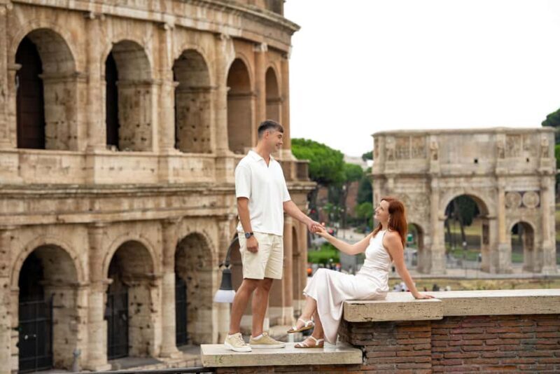 Rome: Colosseum Photoshoot  Private Session - Key Points