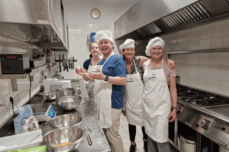 Rome cooking: Gelato & Tiramisu with savoiardi Baking class - FAQ - Practical Questions