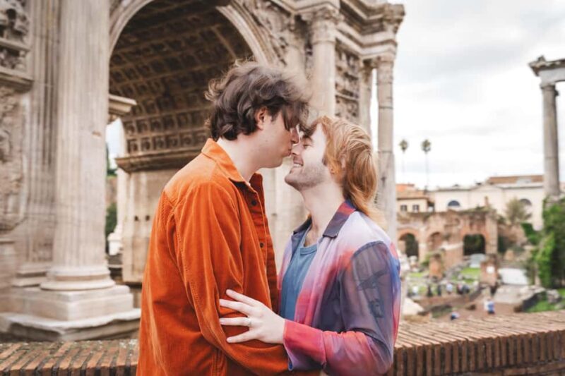 Rome: Couple Photoshoot Experience LGBTQ+ Friendly - FAQs