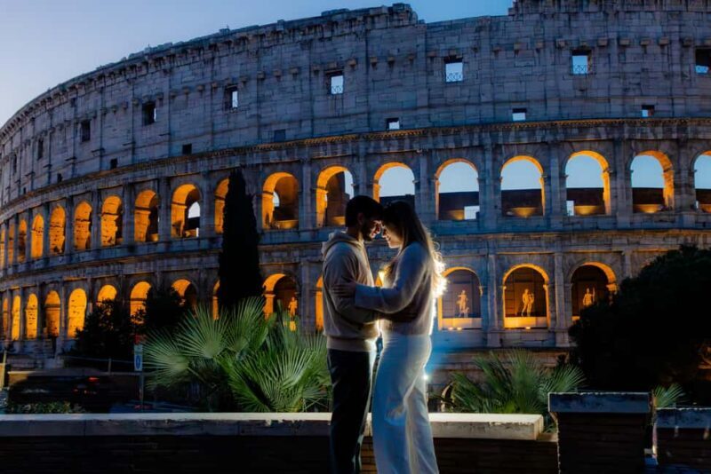 Rome: Custom Photoshoot Outside the Colosseum - Key Points