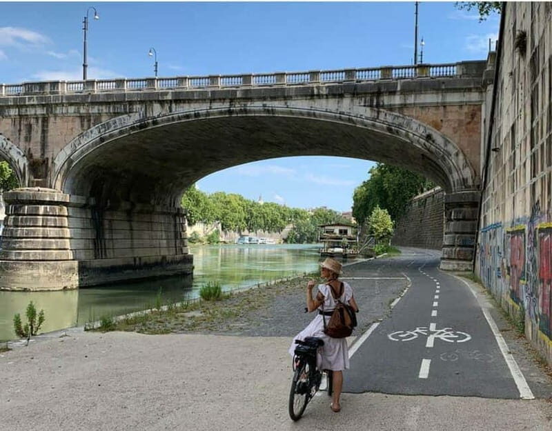 Rome: E-bike Tiber River Tour > Hidden Gems & Local Treats - Key Points