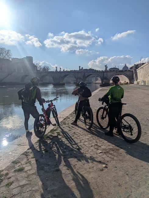 Rome: E-bike Tiber River Tour > Hidden Gems & Local Treats - What Makes This Tour Special?