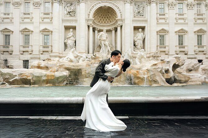 Rome Early Morning Private Photoshoot at the Trevi Fountain - Is It Worth the Price?