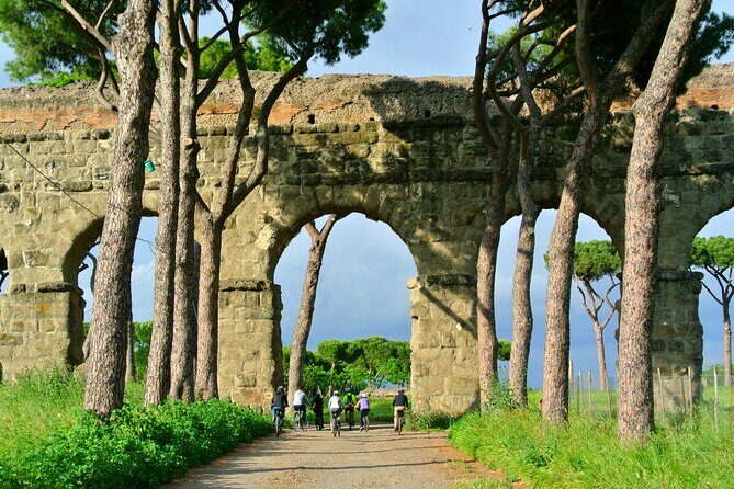 Rome EBike Tour: Appian Way, Catacombs & Roman Aqueducts - Key Points