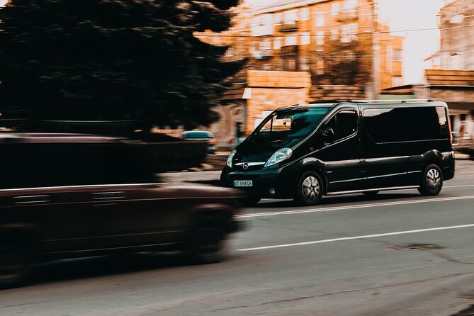 Rome Fiumicino Airport Transfer in Luxury Private Transportation - What is the Rome Fiumicino Airport Transfer Service?