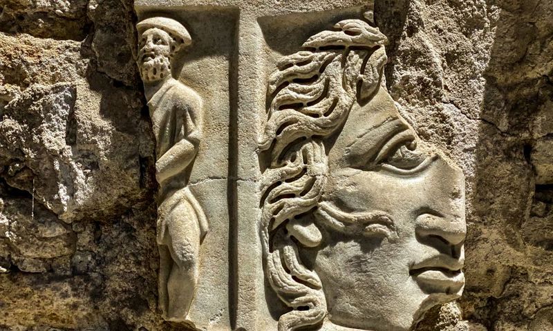 Rome: Guided Roman Catacombs Tour with Transfers - Group Size and the Private Option