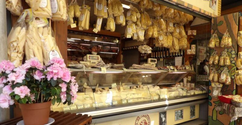 Rome: Guided Walking Tour and River Boat Ride - An In-Depth Look at the Tour