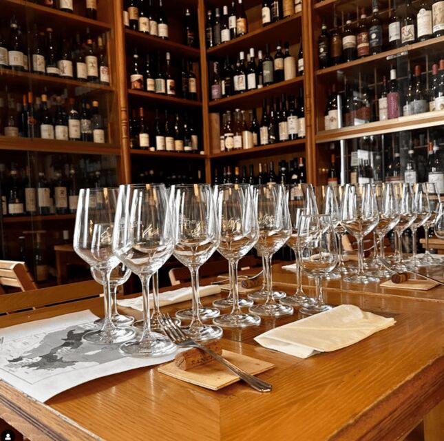Rome Historic Center: Wine Tasting in a special and unique place - Key Points