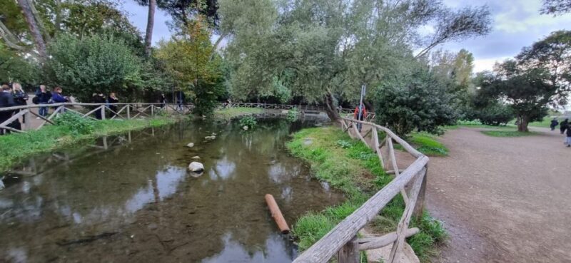 Rome: Mini hike to the ancient Parco degli Acquedotti - The Journey Begins: From Pigneto to Ancient Rome