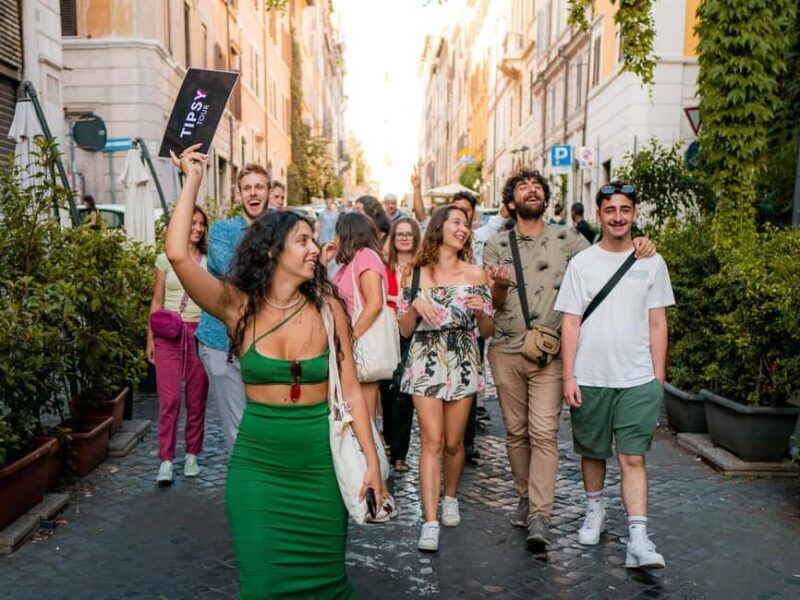 Rome: Nightlife Tour & Guided Bar Crawl with Games & Karaoke - The Experience & Atmosphere