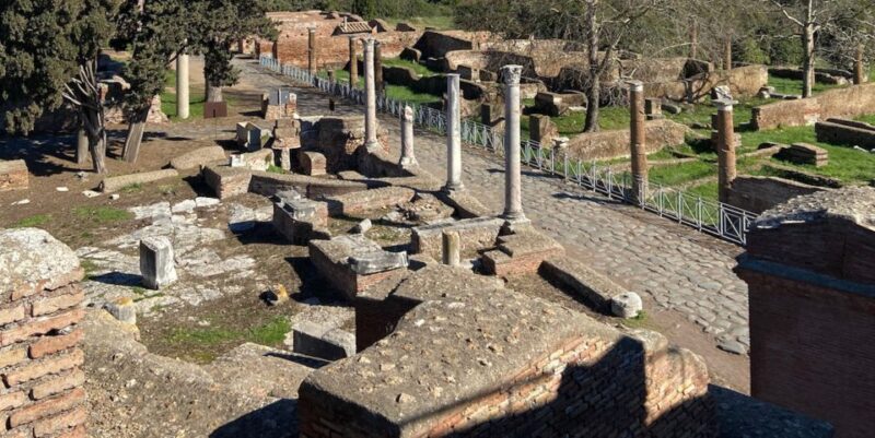 Rome: Ostia Antica Guided Tour in German with Tickets - Key Points