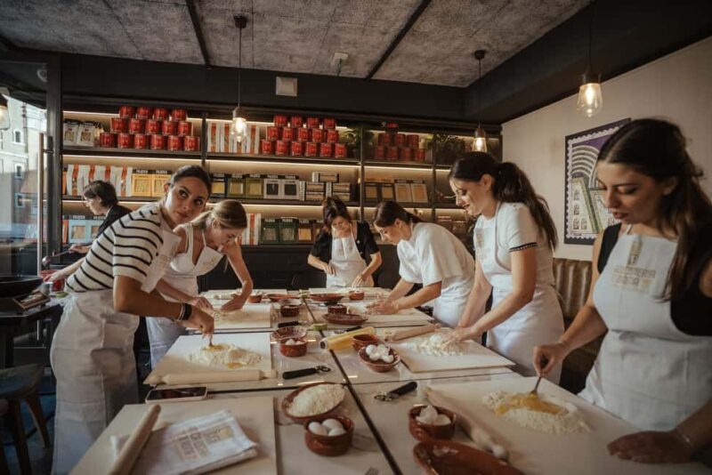 Rome: Pasta and Tiramisu Cooking Class with Spritz and Wine - Key Points