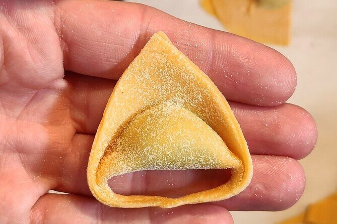 Rome Pasta Making Class with Italian Sauces and Wine Included - FAQs