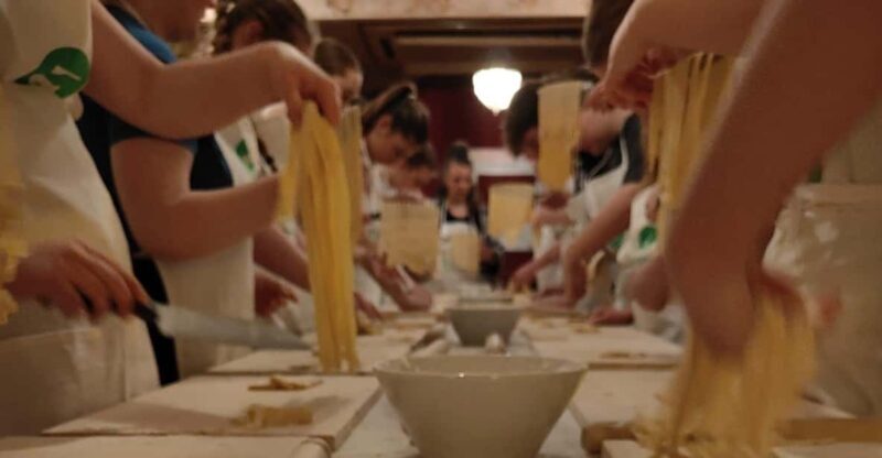 Rome: Pasta & Tiramisu Cooking Class near the Spanish Steps - A Deep Dive into the Experience